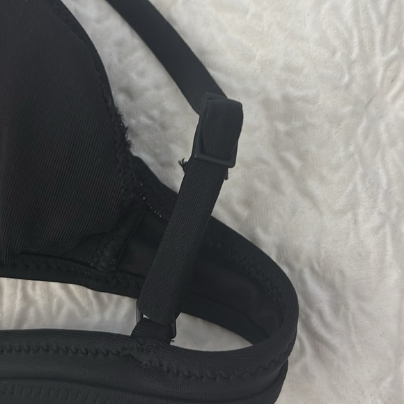 Aerie Triangle Cup Bikini Top - Picture 4 of 9